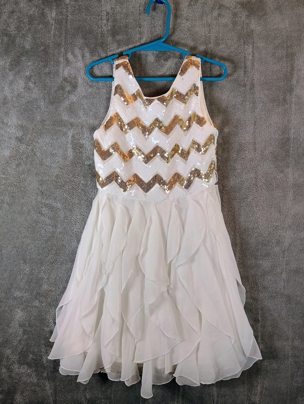 Emily West Sequin Chevron Dress in White and Gold Girls Size 7